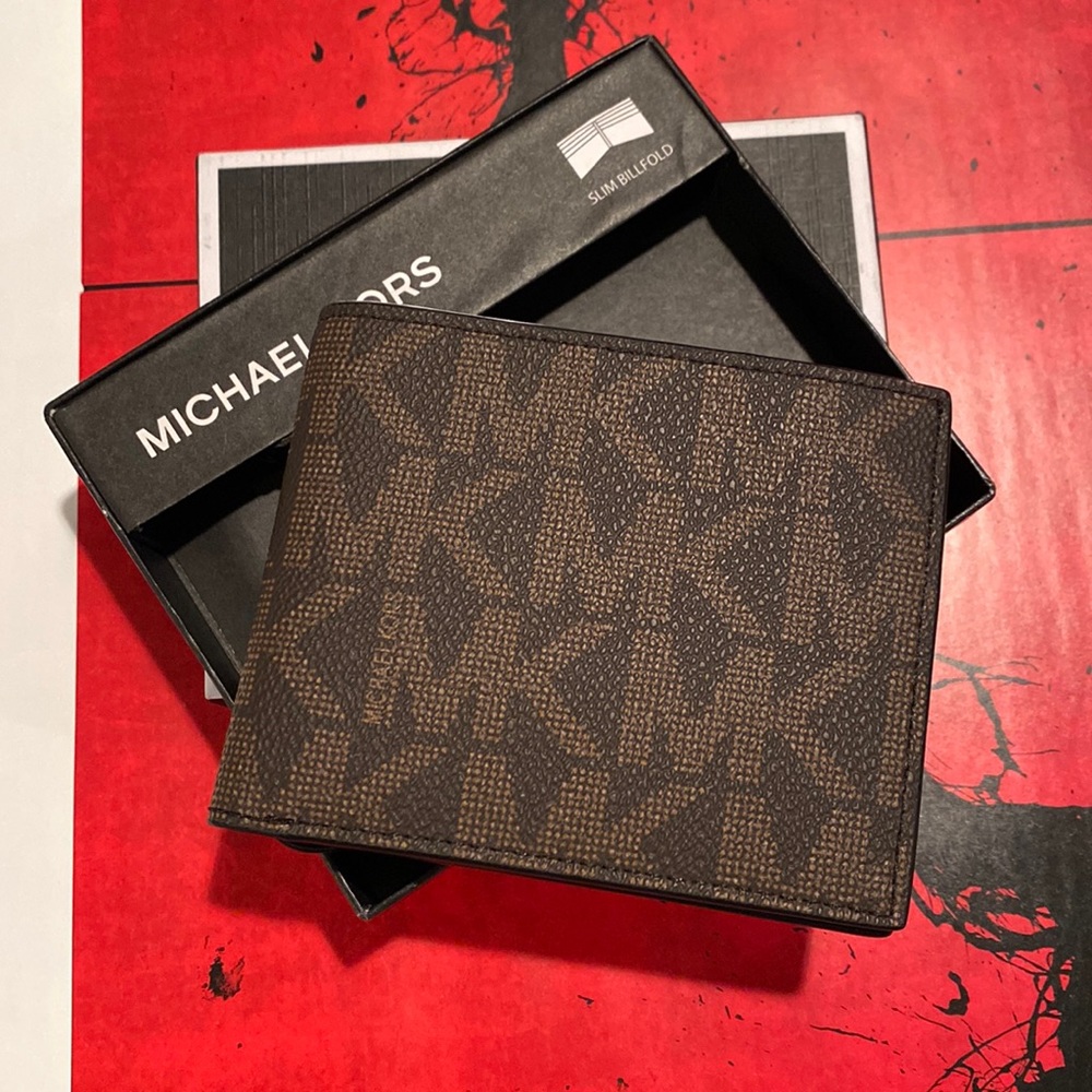 Michael Kors Jet Set Slim Bifold Wallet